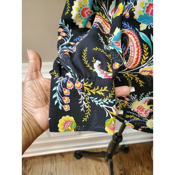 Loft Women's Black Floral 100% Polyester Round Neck Long Sleeve Blouse Size M - Picture 5 of 10